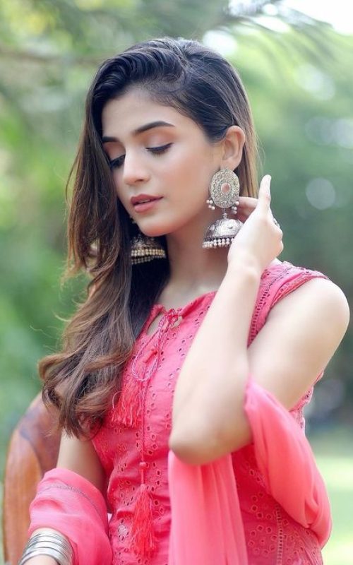 Female Escorts Lahore
